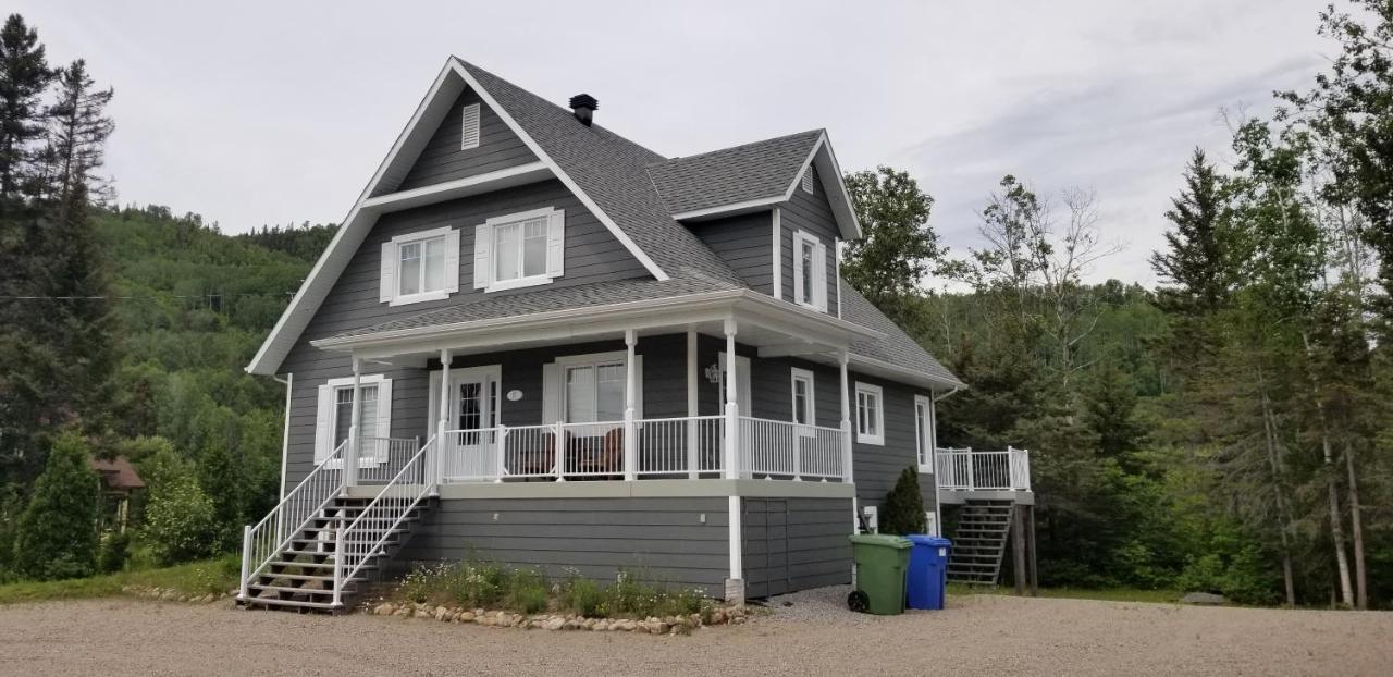 Condo-Chalet De La Vallee D'Edouard L'Anse-Saint-Jean Bagian luar foto